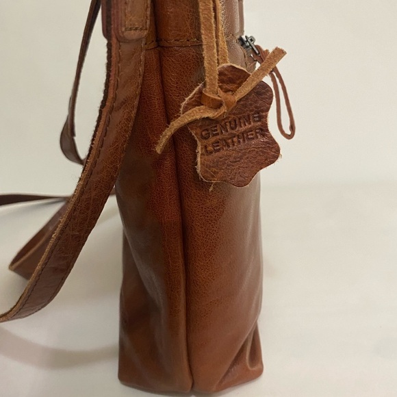 Spikes & Sparrow Leather Bag - Picture 10 of 15